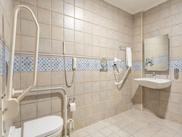 Standard Room, 1 Double or 2 Twin Beds