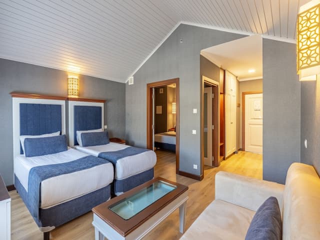 Comfort Room, 2 Bedrooms