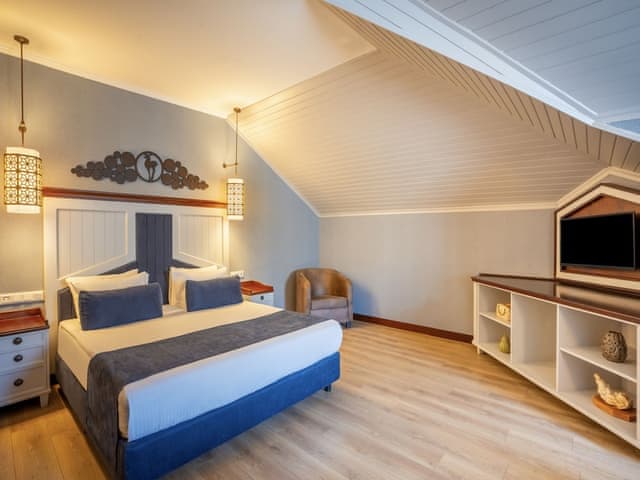 Comfort Room, 2 Bedrooms