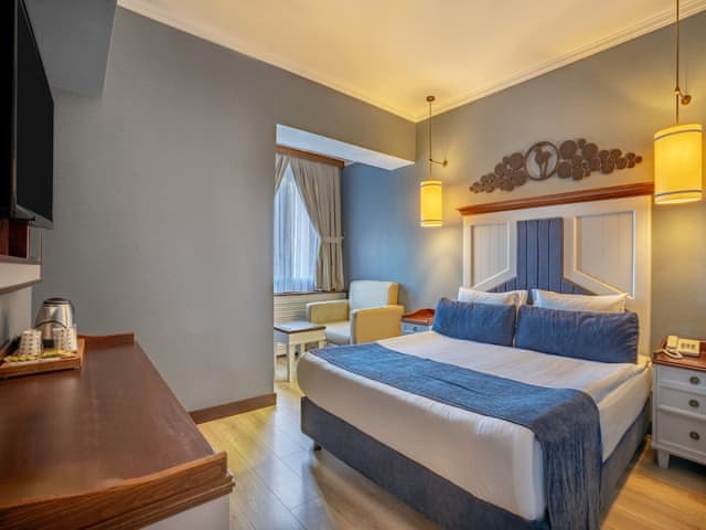 Comfort Room, 2 Bedrooms