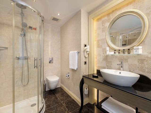 Corner Room with Jacuzzi tub