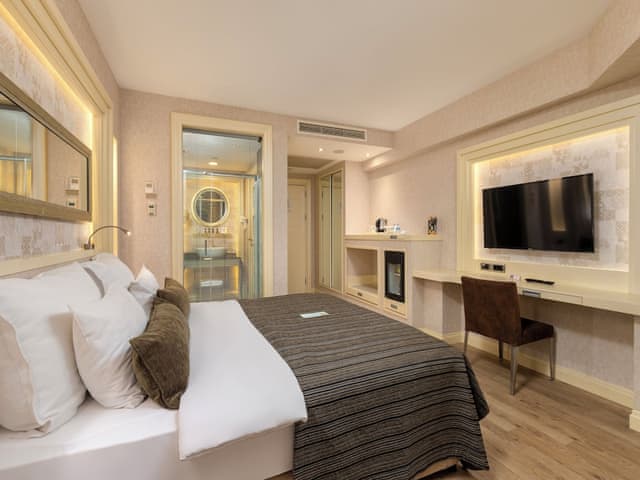 Delüks Çift Kişilik Oda