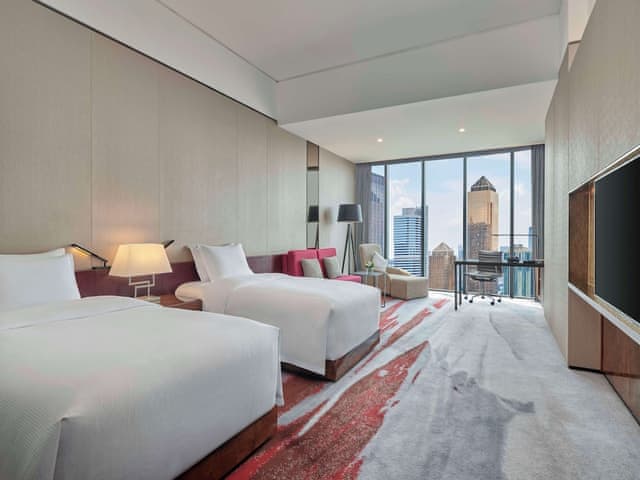 Hilton, Deluxe Twin Room