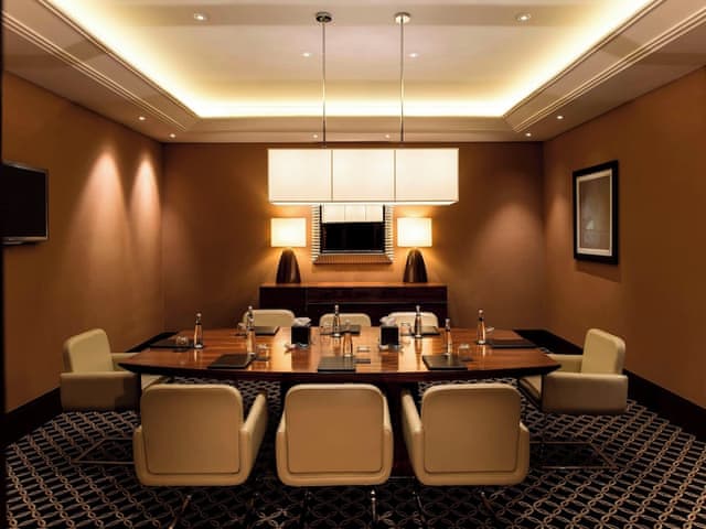 Executive Room, 1 King Bed, Smoking, City View