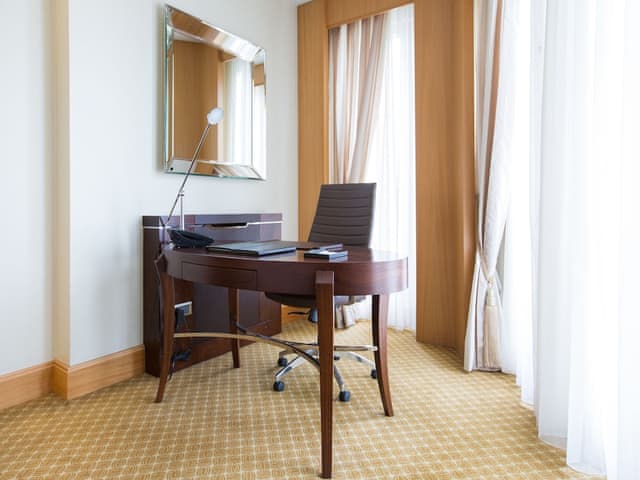 Deluxe Room, 2 Double Beds, City View