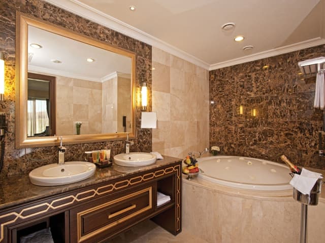 Suite, Accessible (Jakuzzi)