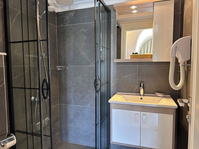 Delüks Çift Kişilik Oda