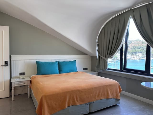 Delüks Çift Kişilik Oda