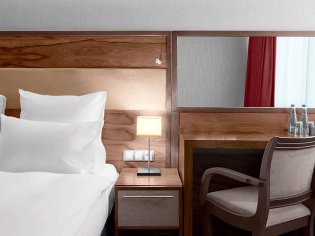 Superior Room, 1 King Bed (River Side)