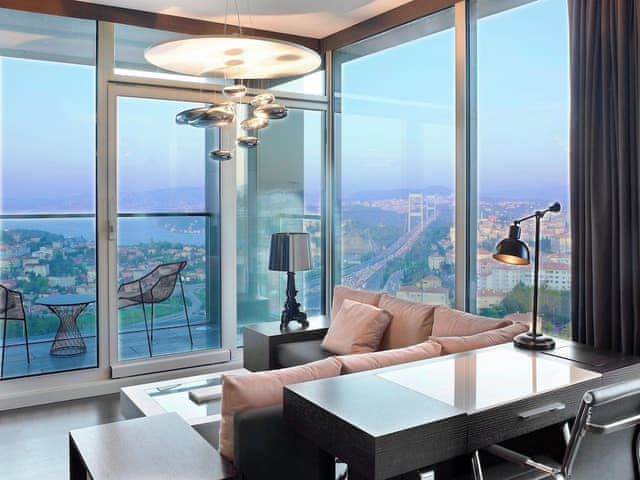 Executive Suite, Club lounge access, 1 Bedroom Suite, 1 King, Bosphorus view, Terrace