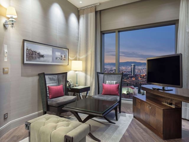 One Bedroom Corner Suite