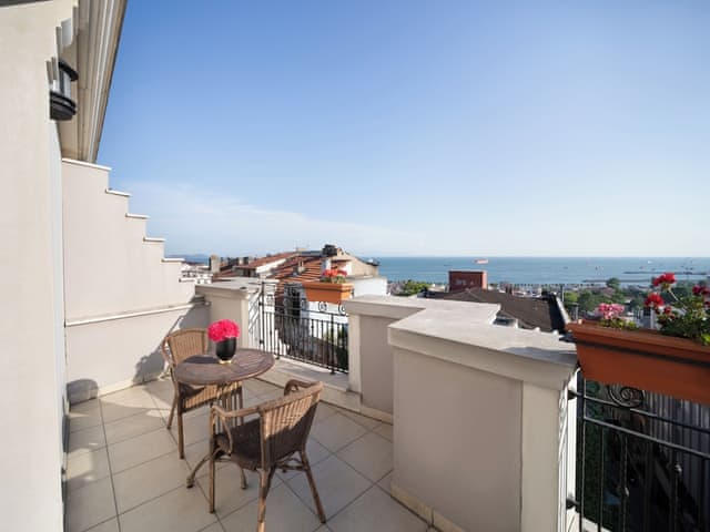 Elite Double Room, 1 King Bed, Sea View