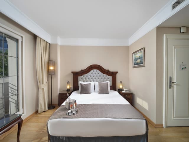 Elite Double Room, 1 King Bed, Sea View