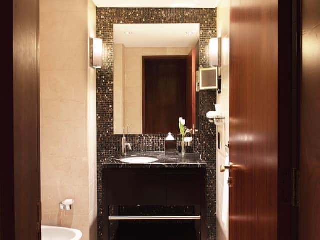 Deluxe Garden View Suite