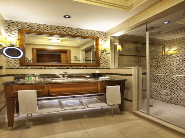 Deluxe King Room Sea View