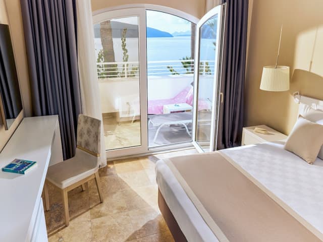 Superior Suite, Sea View