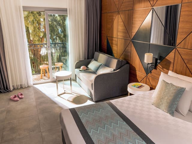 Standard Room (Mainbuilding, Large Sea Side)