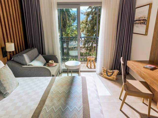 Standard Room, Partial Sea View (Mainbuilding)