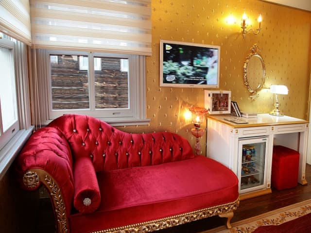 Luxury Suite with Jacuzzi ( Honeymoon Package )