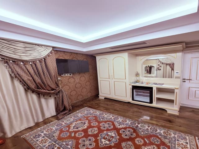 Royal Double Room