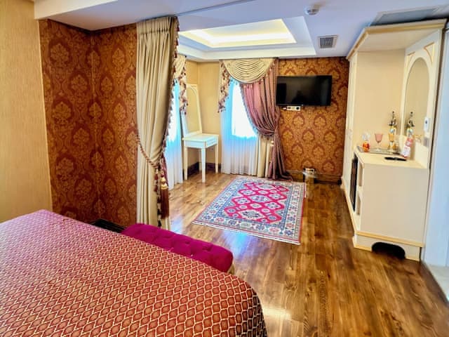 Royal Double Room