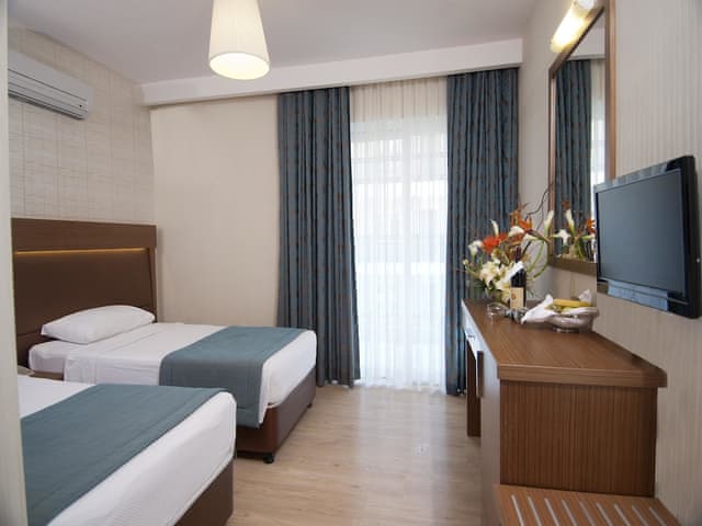 Standard Room, 1 Double or 2 Twin Beds