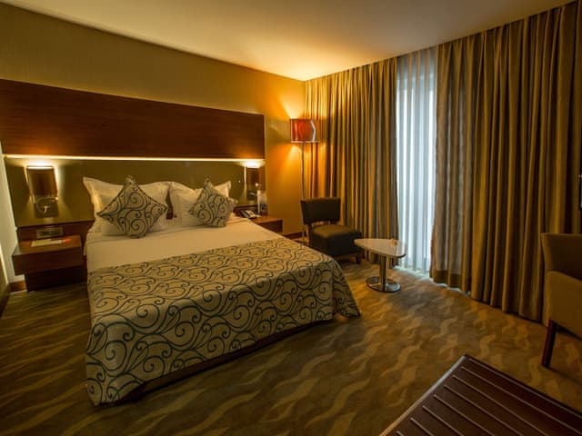 Delüks Üç Kişilik Oda