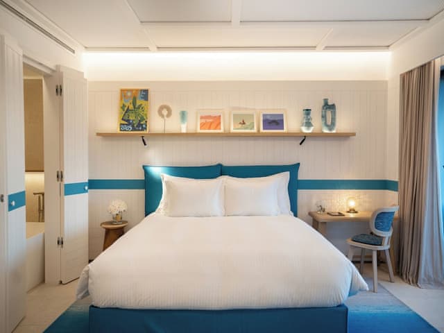 Signature Suite