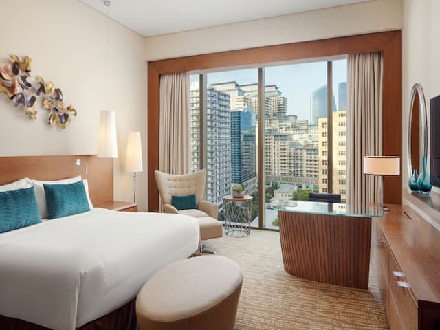 Deluxe Room, 1 King Bed, City View