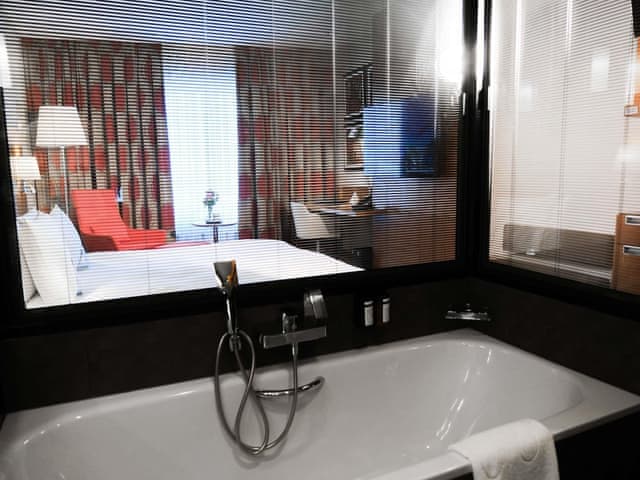 Deluxe Room, 1 King Bed