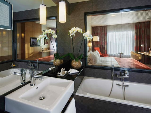 Deluxe Room, 1 King Bed