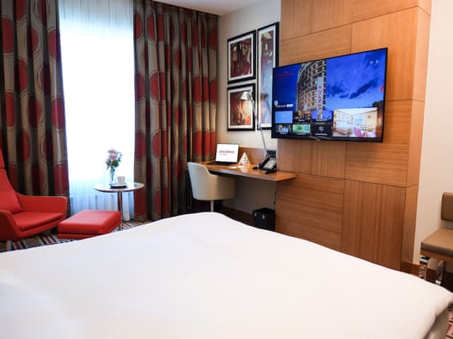 Superior Room, 1 King Bed