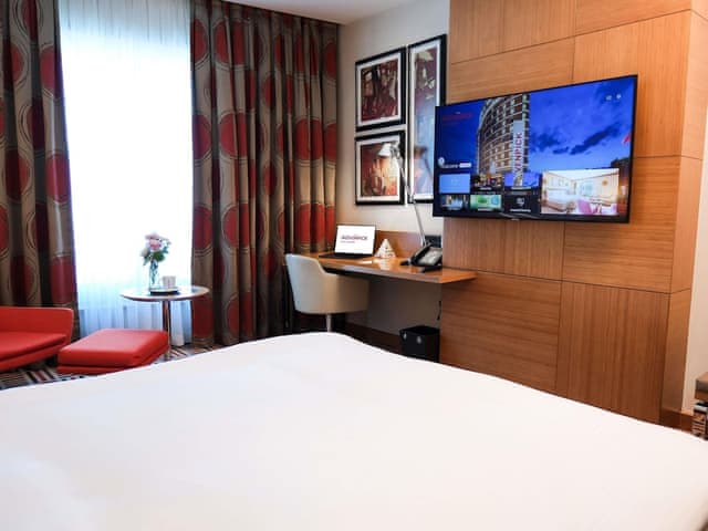 Superior Room, 1 King Bed