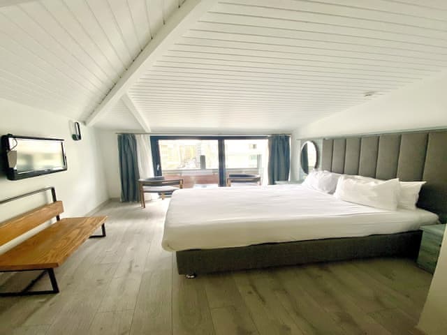 Roof Deluxe Double Room