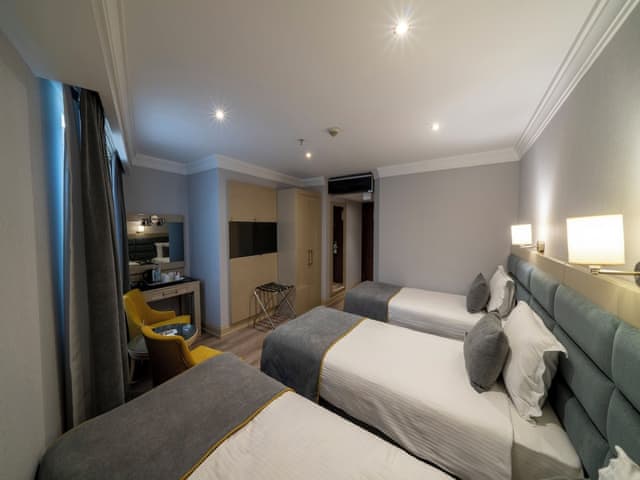 Standart Üç Kişilik Oda