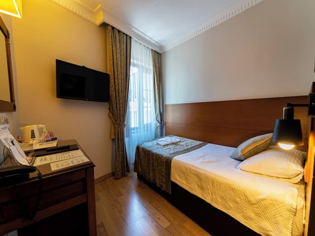 Standart Tek Kişilik Oda