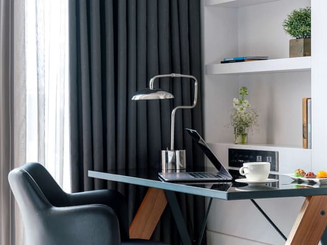 Premium Room, City View