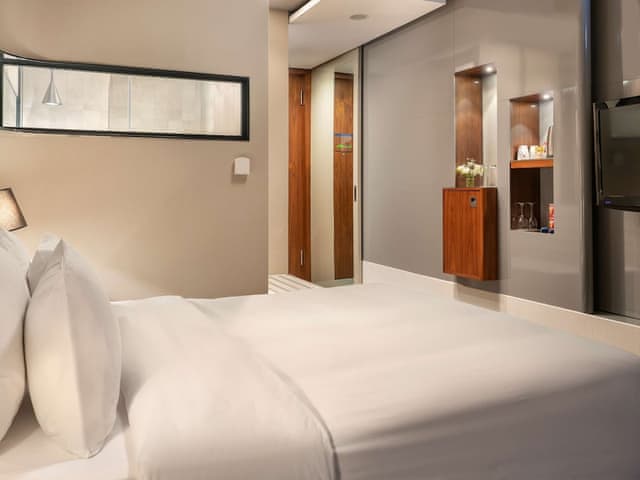 Superior Room (High Floor)