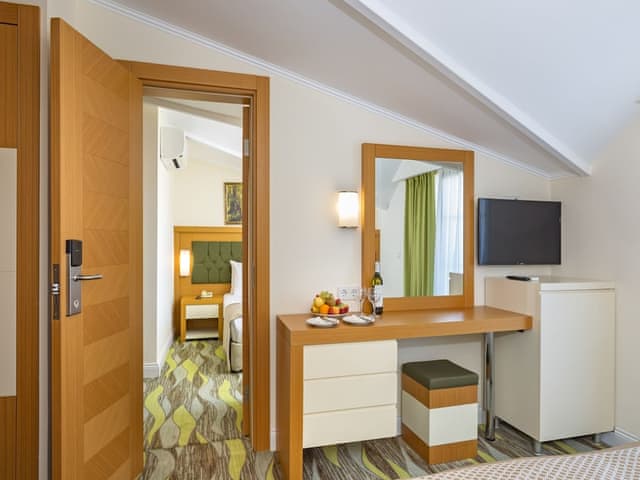 Triple Room, 3 Twin Beds