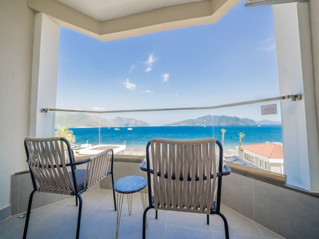 Standard Sea View Double or Twin