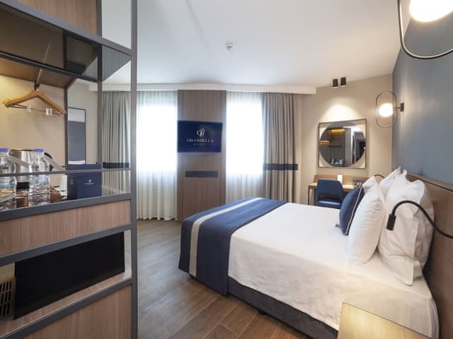 Family Room, 2 Bedrooms, Connecting Rooms, City View