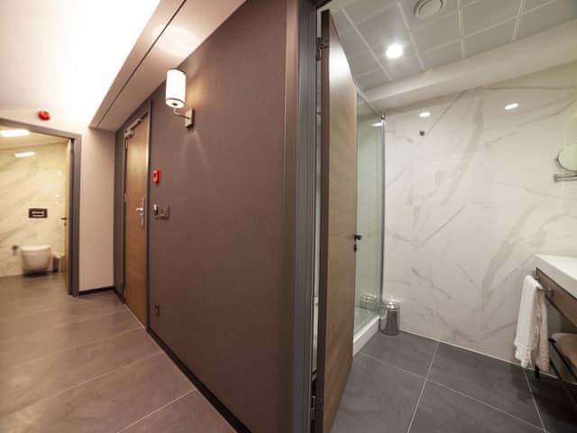Luxury Studio Suite, Terrace, City View
