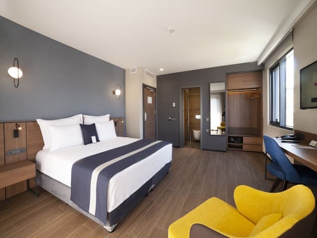 Deluxe Room, Terrace, City View