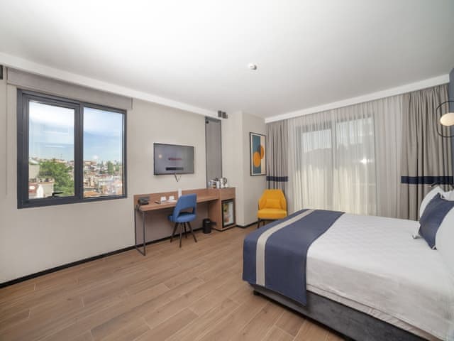 Deluxe Room, Terrace, City View