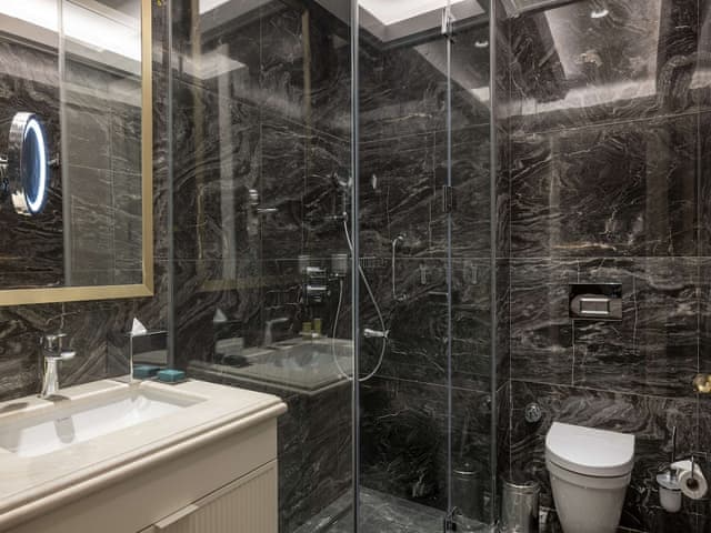 Family Room, 1 King Bed, Terrace