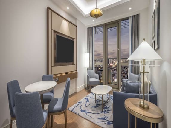 Family Room, 1 King Bed, Terrace