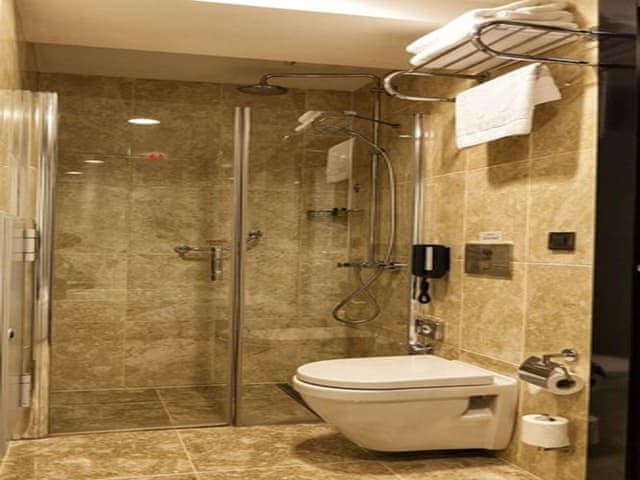 Superior Room, 1 King Bed, Smoking