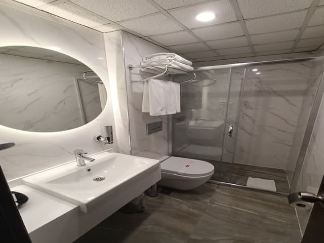 Standart Dört Kişilik Oda