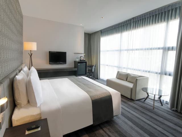 Premium Room, 1 King Bed, City View