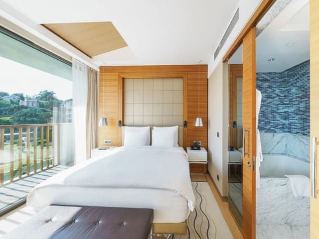 Signature Suite, Marina View